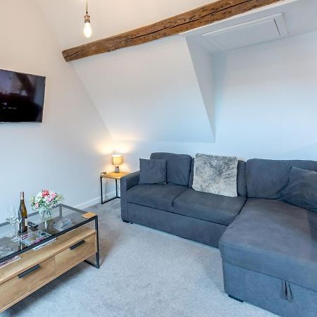 Pass The Keys 5C Charming Town Centre Apartment With Roof Top Views Shrewsbury Extérieur photo