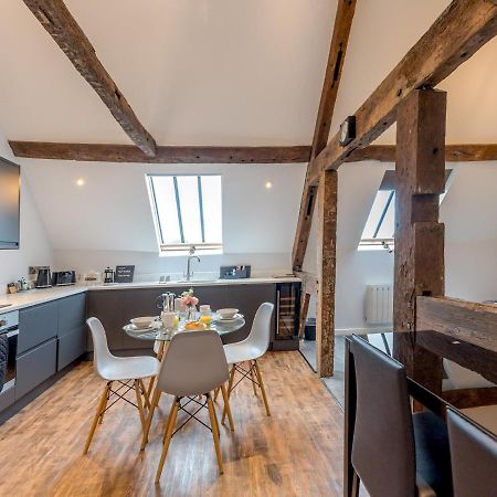 Pass The Keys 5C Charming Town Centre Apartment With Roof Top Views Shrewsbury Extérieur photo