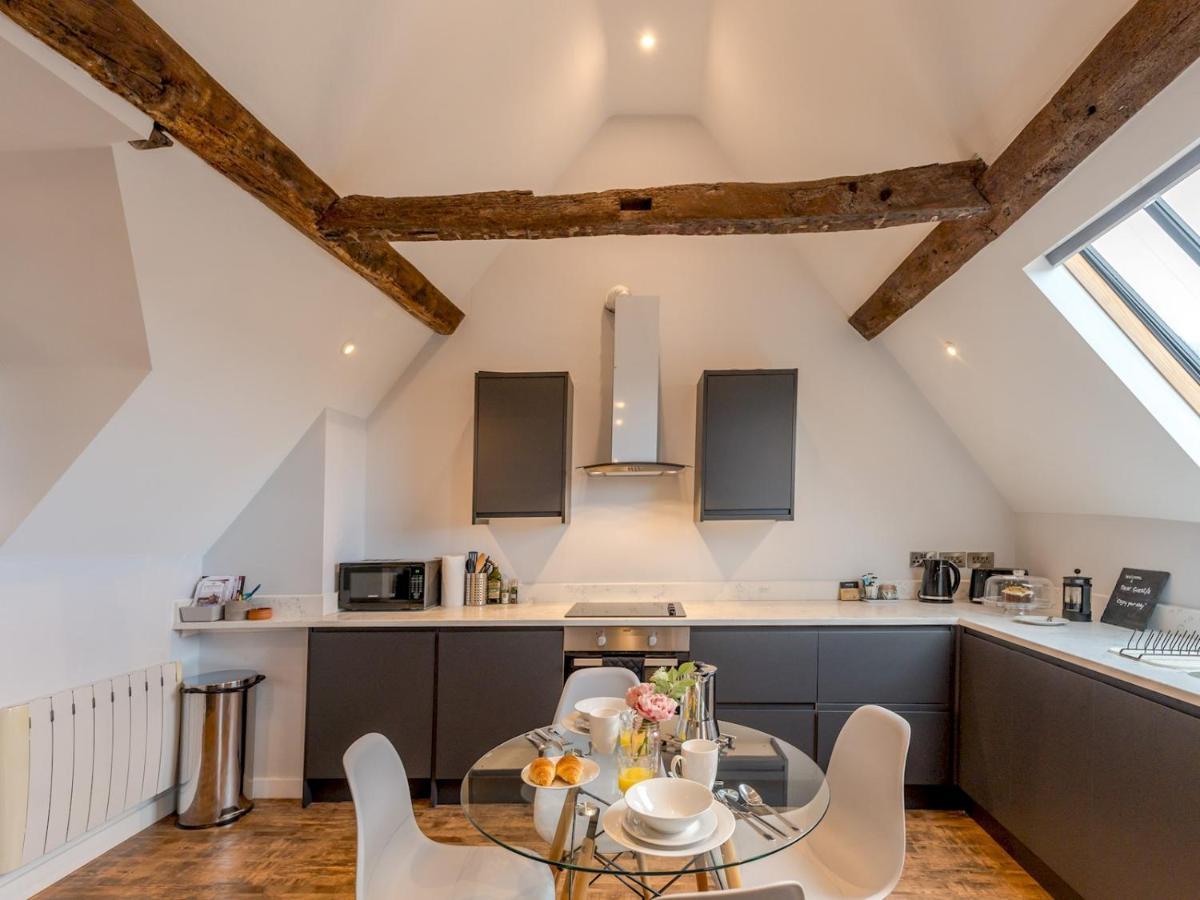 Pass The Keys 5C Charming Town Centre Apartment With Roof Top Views Shrewsbury Extérieur photo