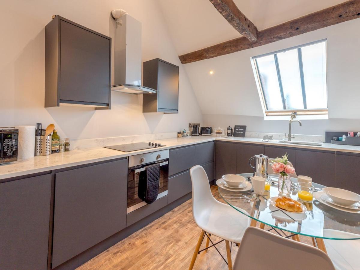 Pass The Keys 5C Charming Town Centre Apartment With Roof Top Views Shrewsbury Extérieur photo